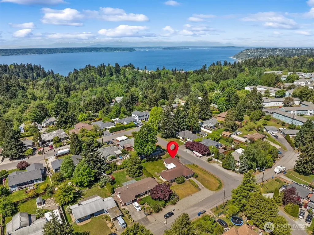 14205 11th Avenue SW Burien WA 98166
