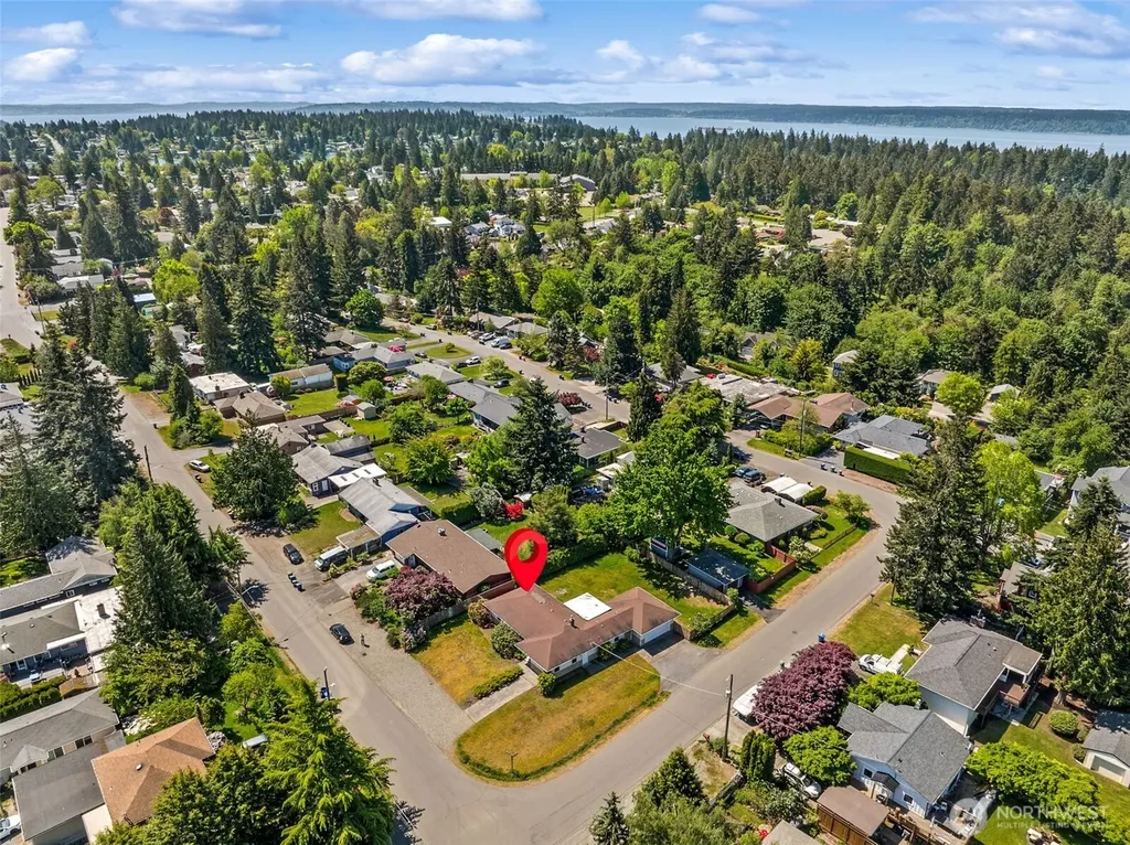 14205 11th Avenue SW Burien WA 98166