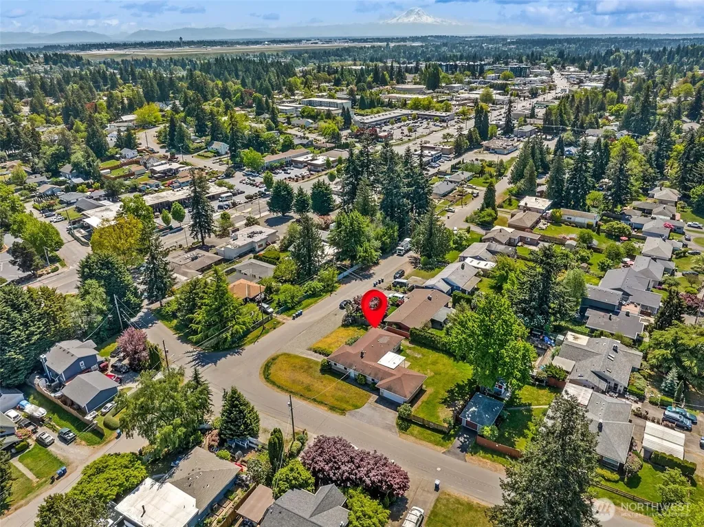 14205 11th Avenue SW Burien WA 98166