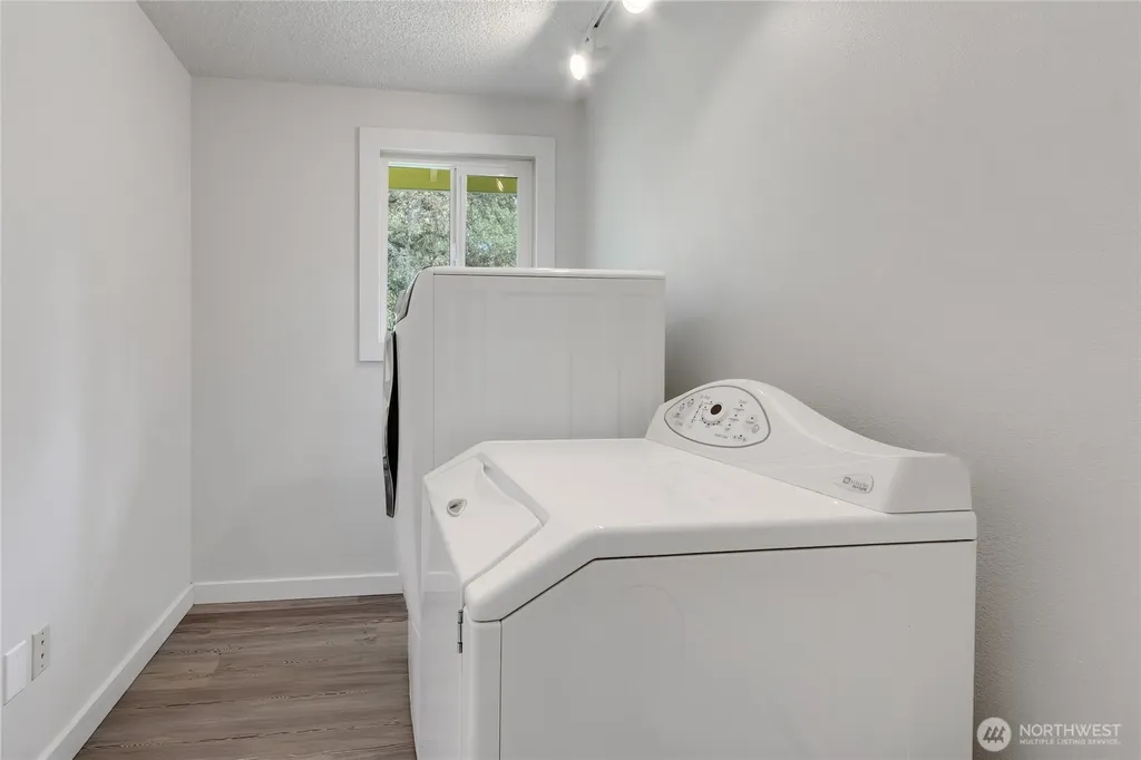33109 78th Avenue S Roy WA 98580