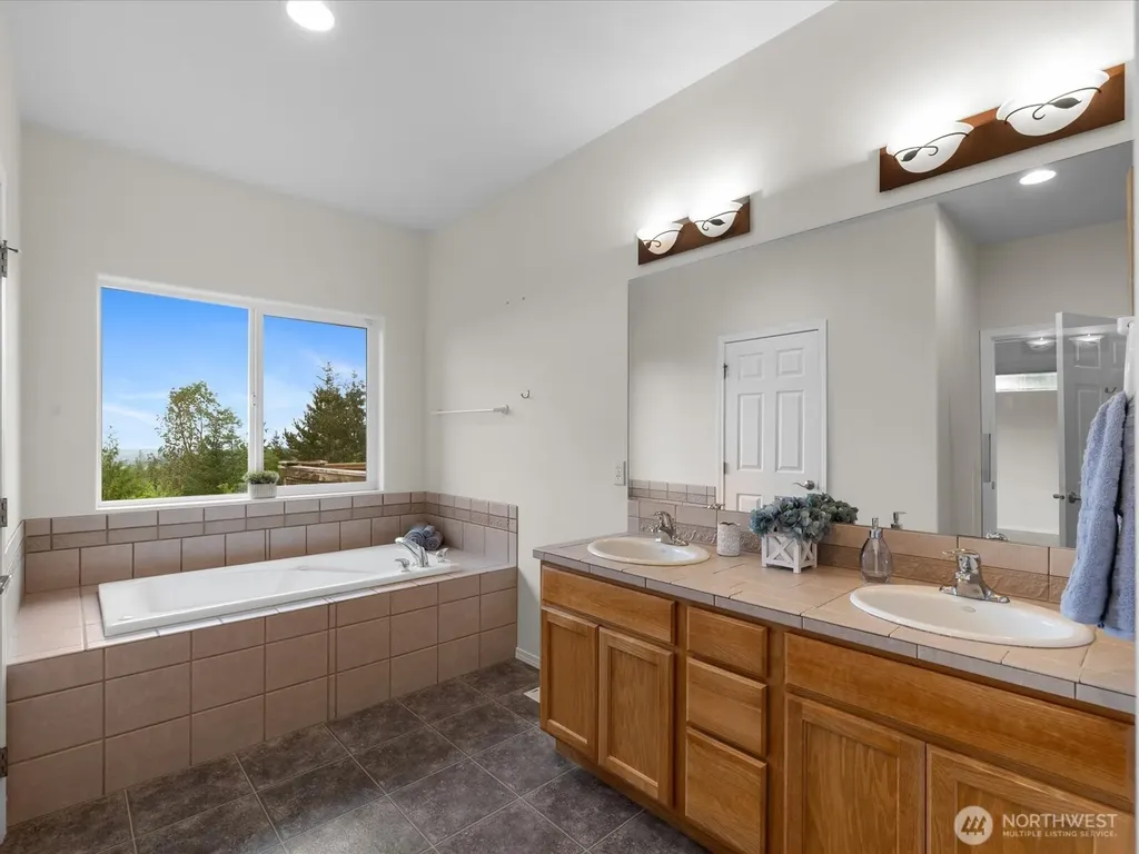 1003 Haven Heights Drive Sequim WA 98382