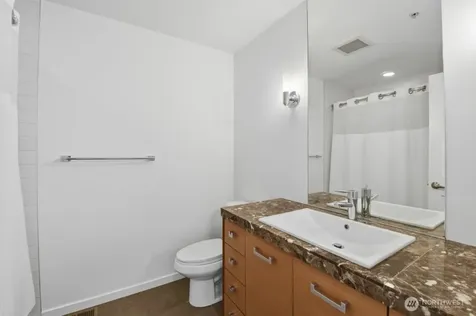 10575 NE 12th Place Bellevue WA 98004