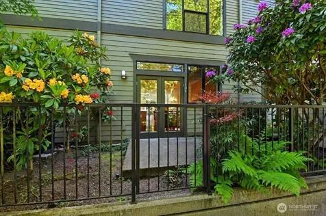 10575 NE 12th Place Bellevue WA 98004