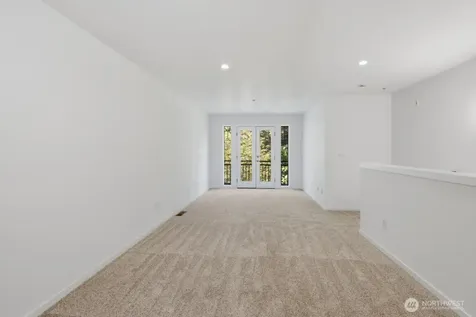 10575 NE 12th Place Bellevue WA 98004