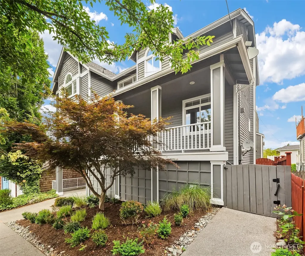 2112 N 64th Street Seattle WA 98103