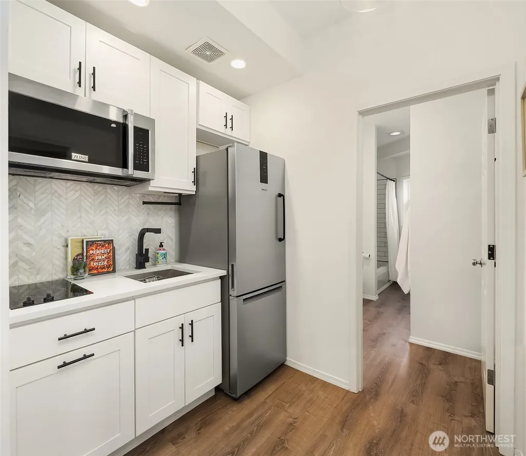2112 N 64th Street Seattle WA 98103