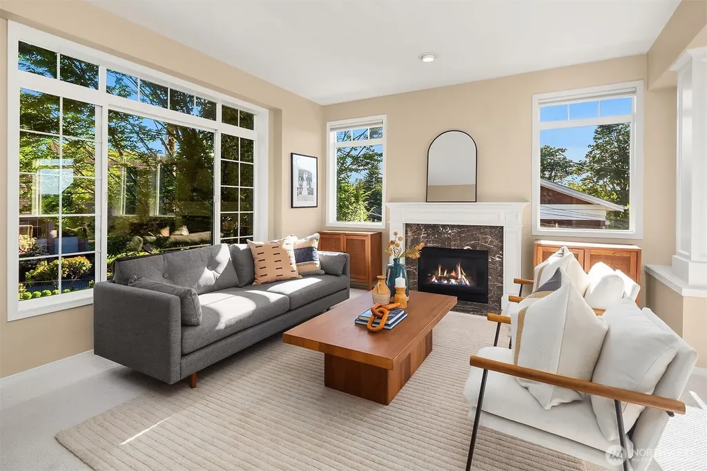 2112 N 64th Street Seattle WA 98103