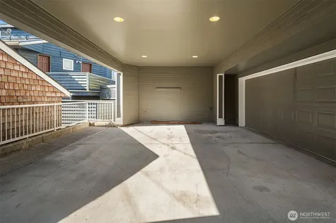 2112 N 64th Street Seattle WA 98103