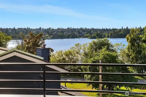 2112 N 64th Street Seattle WA 98103