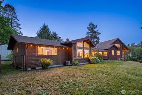 38104 Hillview Lane NE Hansville WA 98340