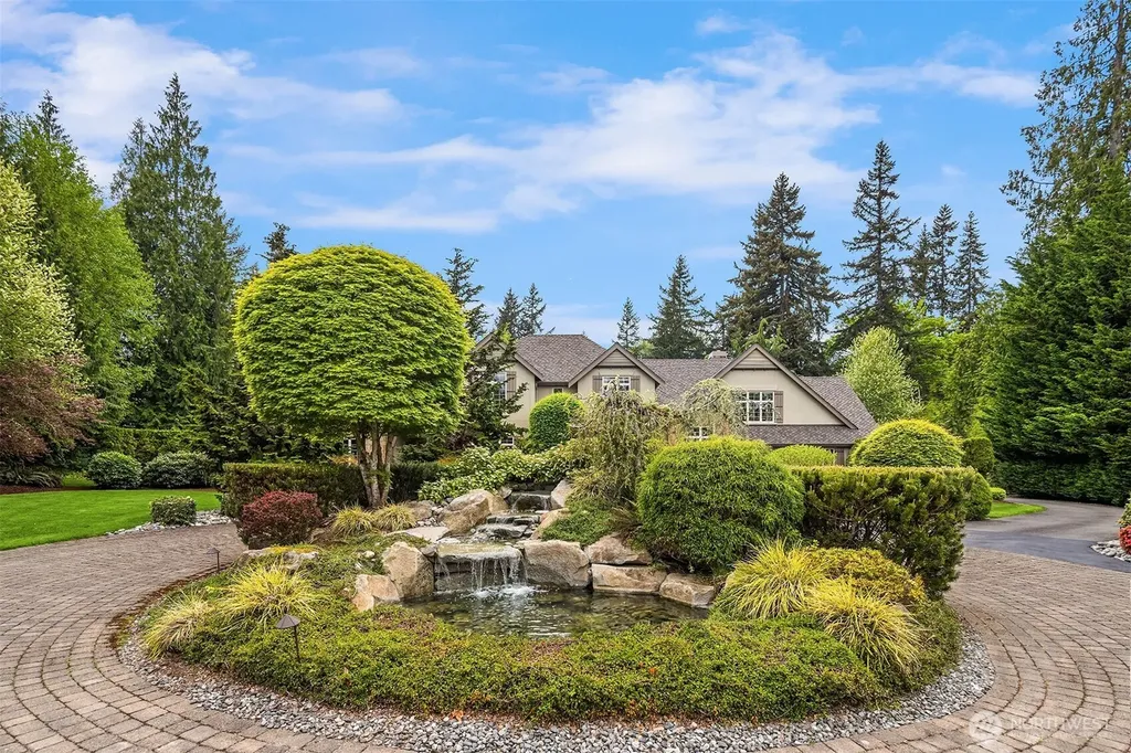 8407 255th Avenue NE Redmond WA 98053
