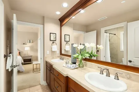 8407 255th Avenue NE Redmond WA 98053