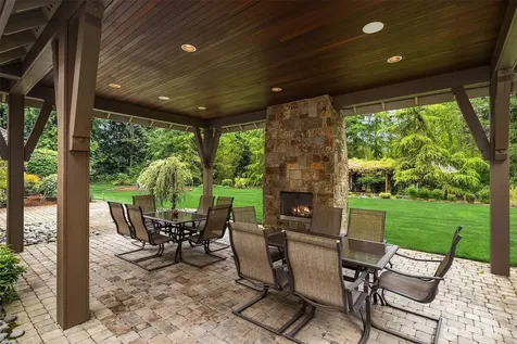 8407 255th Avenue NE Redmond WA 98053