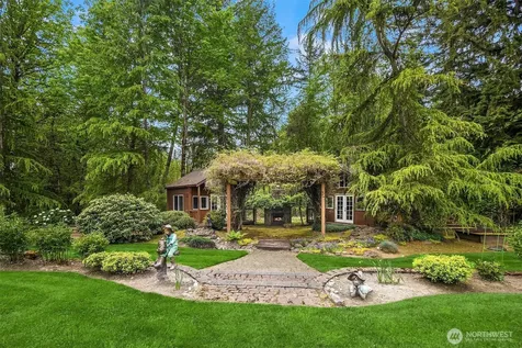 8407 255th Avenue NE Redmond WA 98053