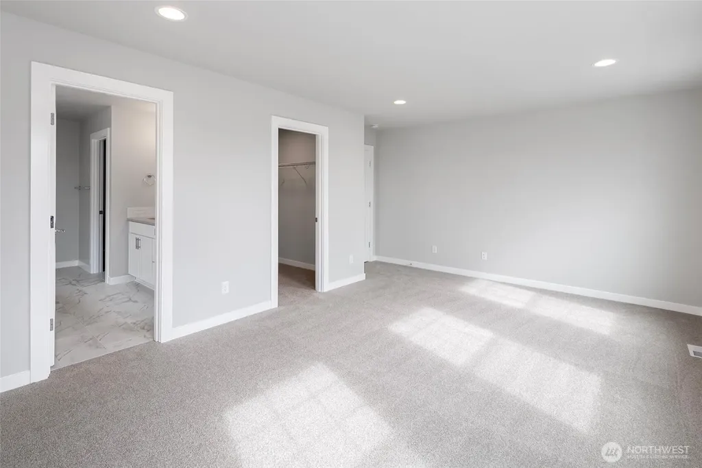 586 SW 97th Street Seattle WA 98106