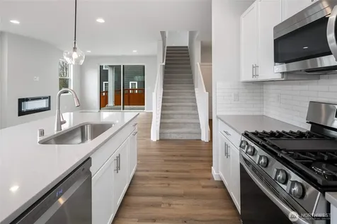 586 SW 97th Street Seattle WA 98106