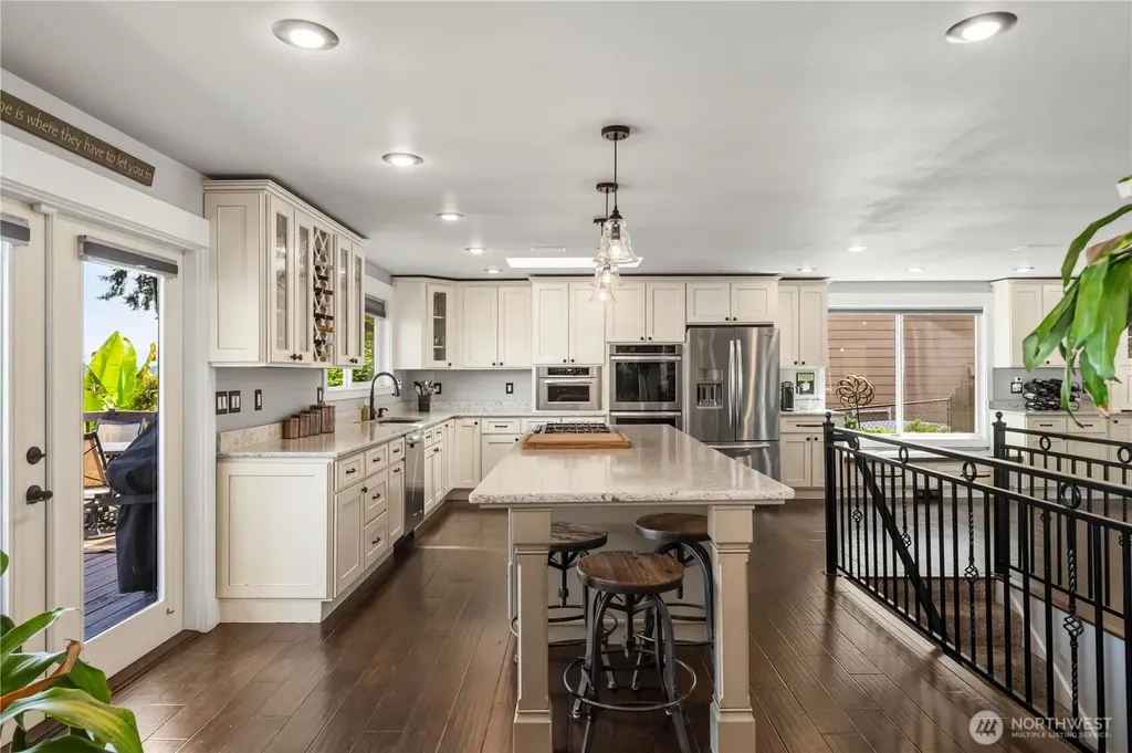 1601 Tacoma Point Drive E Lake Tapps WA 98391