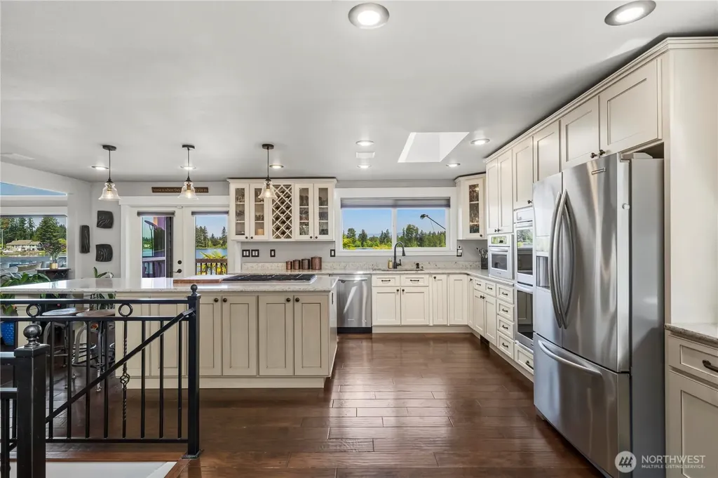 1601 Tacoma Point Drive E Lake Tapps WA 98391