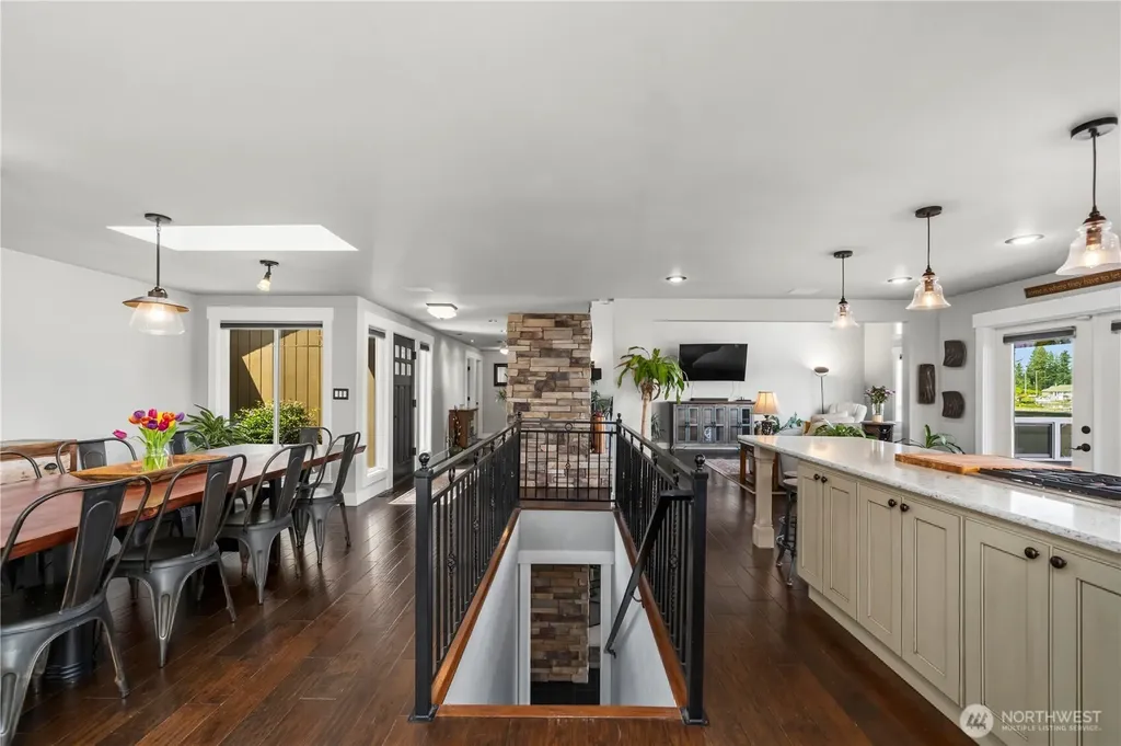 1601 Tacoma Point Drive E Lake Tapps WA 98391