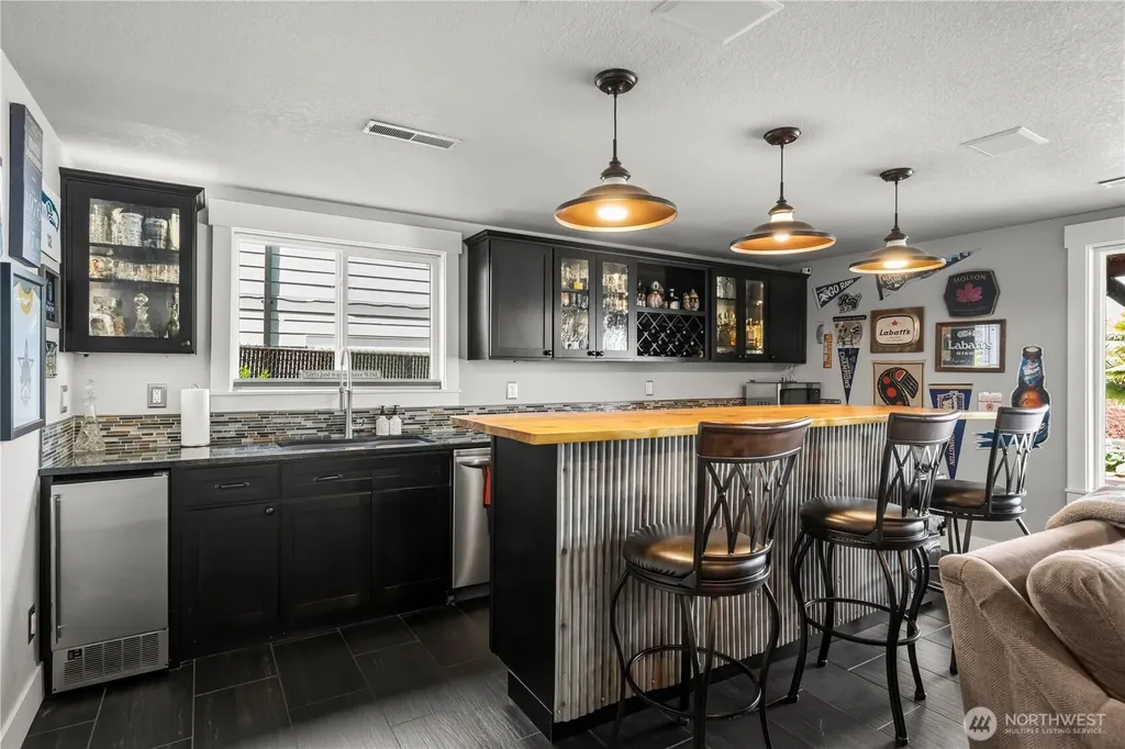 1601 Tacoma Point Drive E Lake Tapps WA 98391