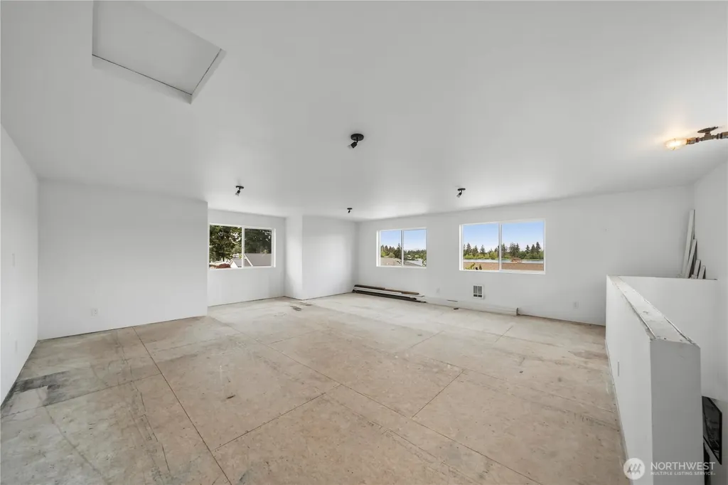 1601 Tacoma Point Drive E Lake Tapps WA 98391