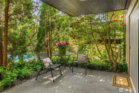 1425 S Puget Drive Renton WA 98055