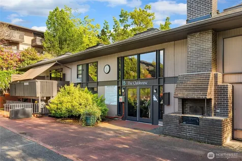 1425 S Puget Drive Renton WA 98055