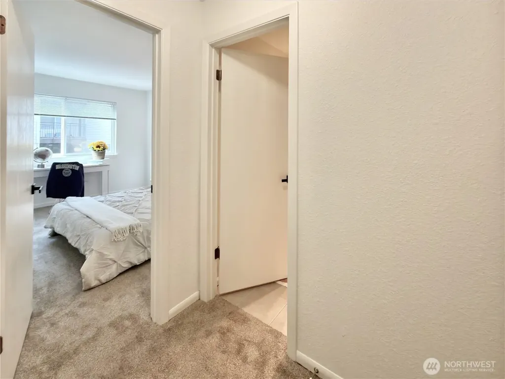 5834 NE 75th Street Seattle WA 98115
