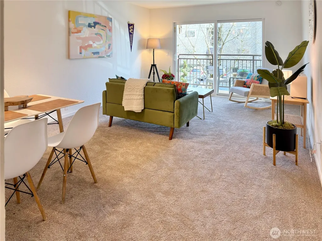 5834 NE 75th Street Seattle WA 98115