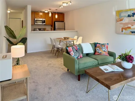 5834 NE 75th Street Seattle WA 98115