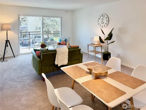 5834 NE 75th Street Seattle WA 98115