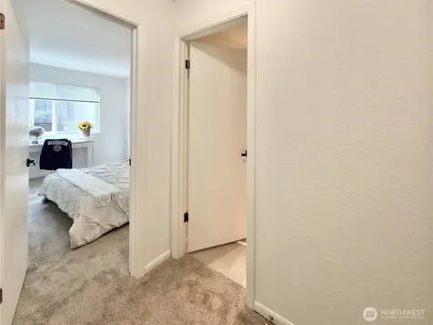 5834 NE 75th Street Seattle WA 98115