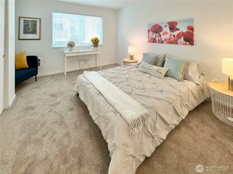 5834 NE 75th Street Seattle WA 98115