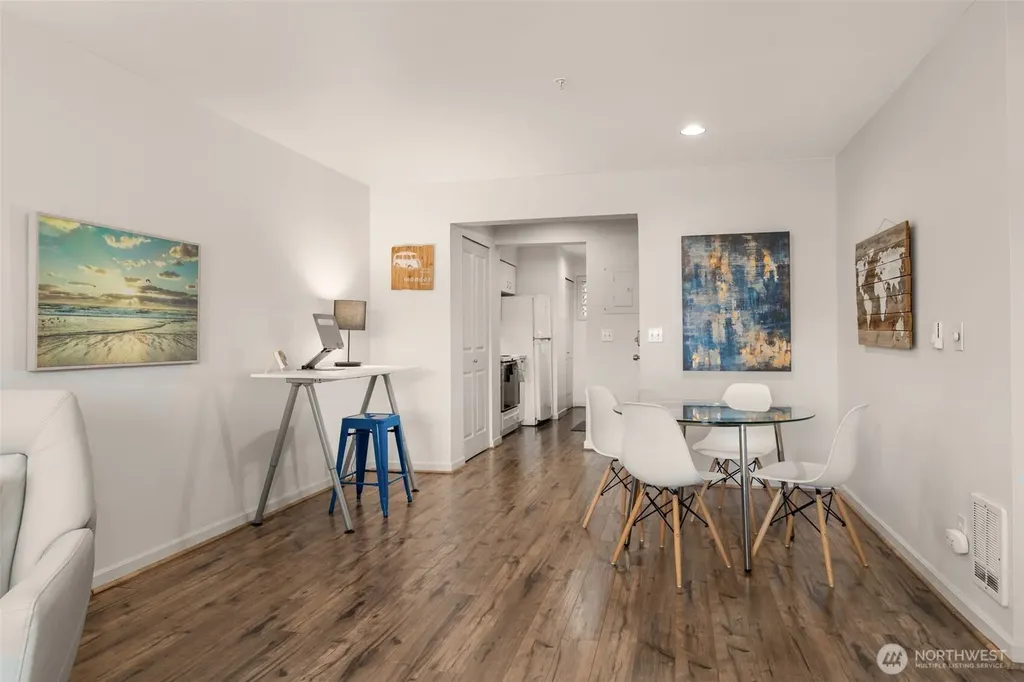 1504 Aurora Avenue N Seattle WA 98109