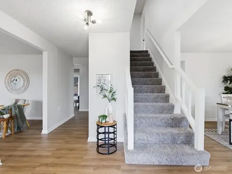 9112 10th Avenue SE Everett WA 98208