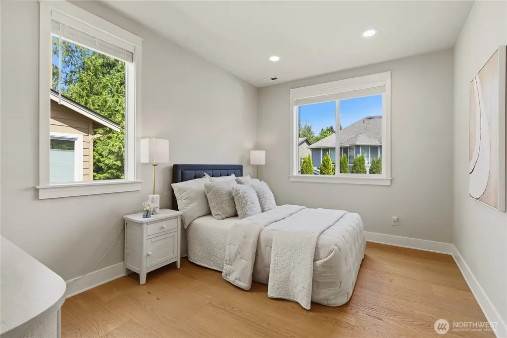 11906 161st Ave NE Redmond WA 98052