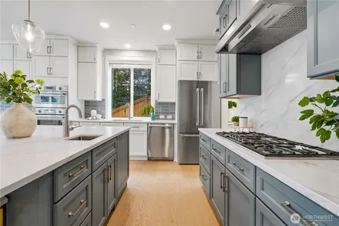 11906 161st Ave NE Redmond WA 98052
