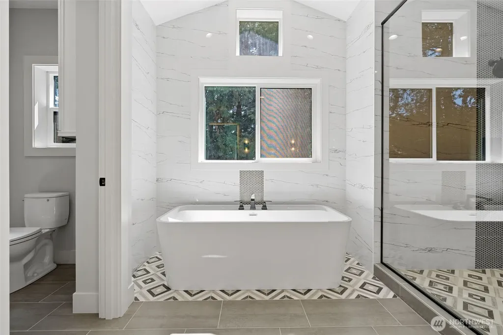 11027 SE 30th Place Bellevue WA 98004