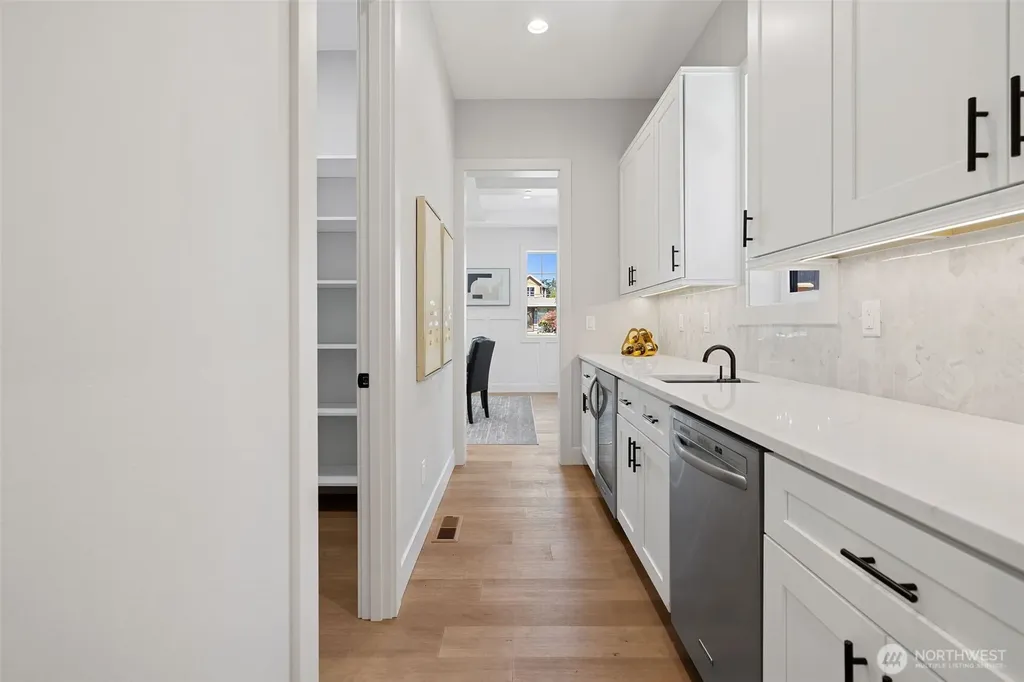 11027 SE 30th Place Bellevue WA 98004