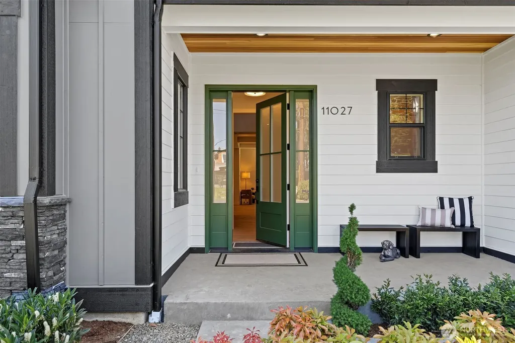 11027 SE 30th Place Bellevue WA 98004