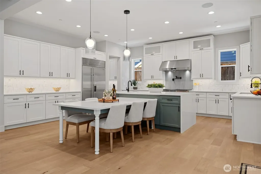 11027 SE 30th Place Bellevue WA 98004
