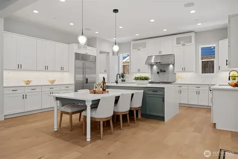 11027 SE 30th Place Bellevue WA 98004