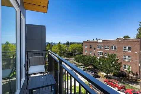 4416 Corliss Avenue N Seattle WA 98103