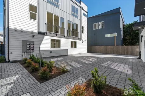 4416 Corliss Avenue N Seattle WA 98103