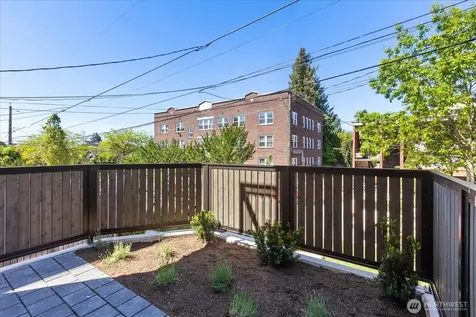 4416 Corliss Avenue N Seattle WA 98103