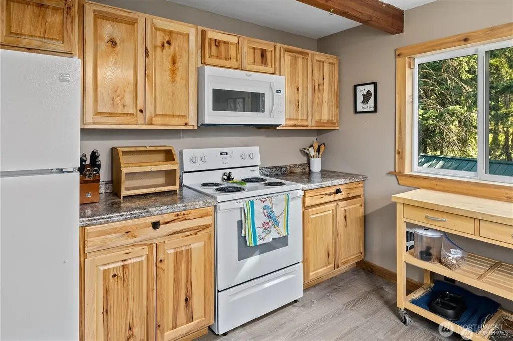 7 Moonshine Lane Ronald WA 98940