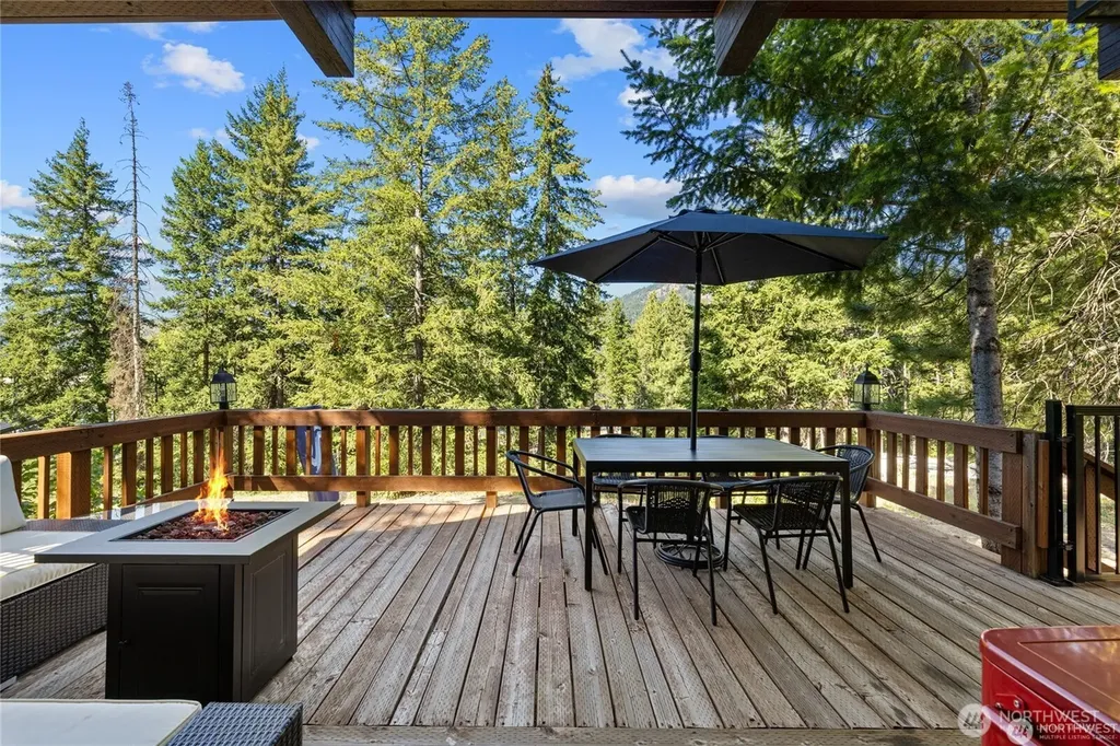 7 Moonshine Lane Ronald WA 98940