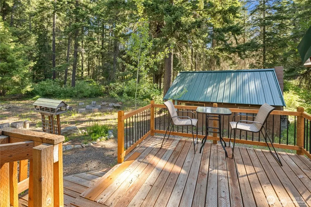 7 Moonshine Lane Ronald WA 98940