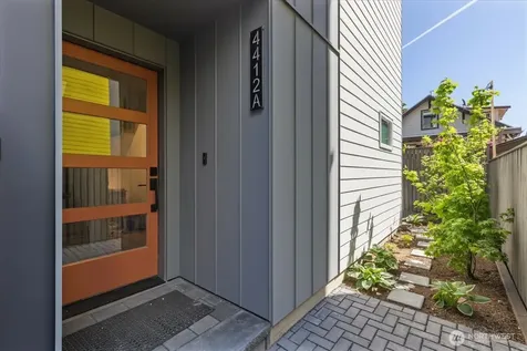 4412 Corliss Avenue N Seattle WA 98103