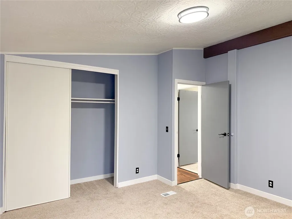 13519 201st St Court E Graham WA 98338